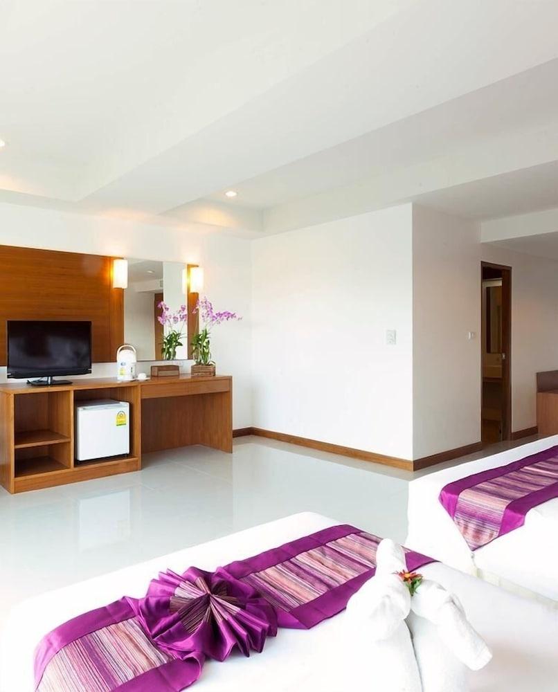 Rawai Princess Hotel Bagian luar foto
